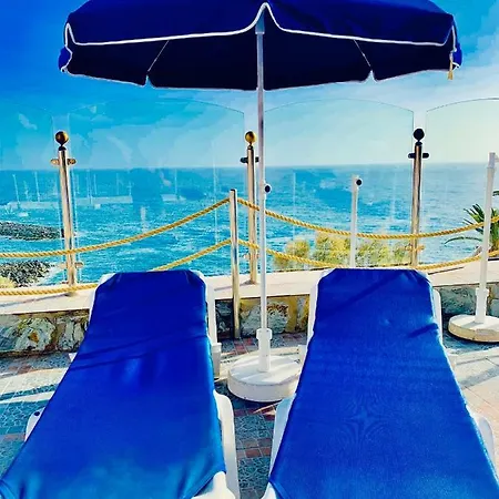Apartment First Line Seaview *